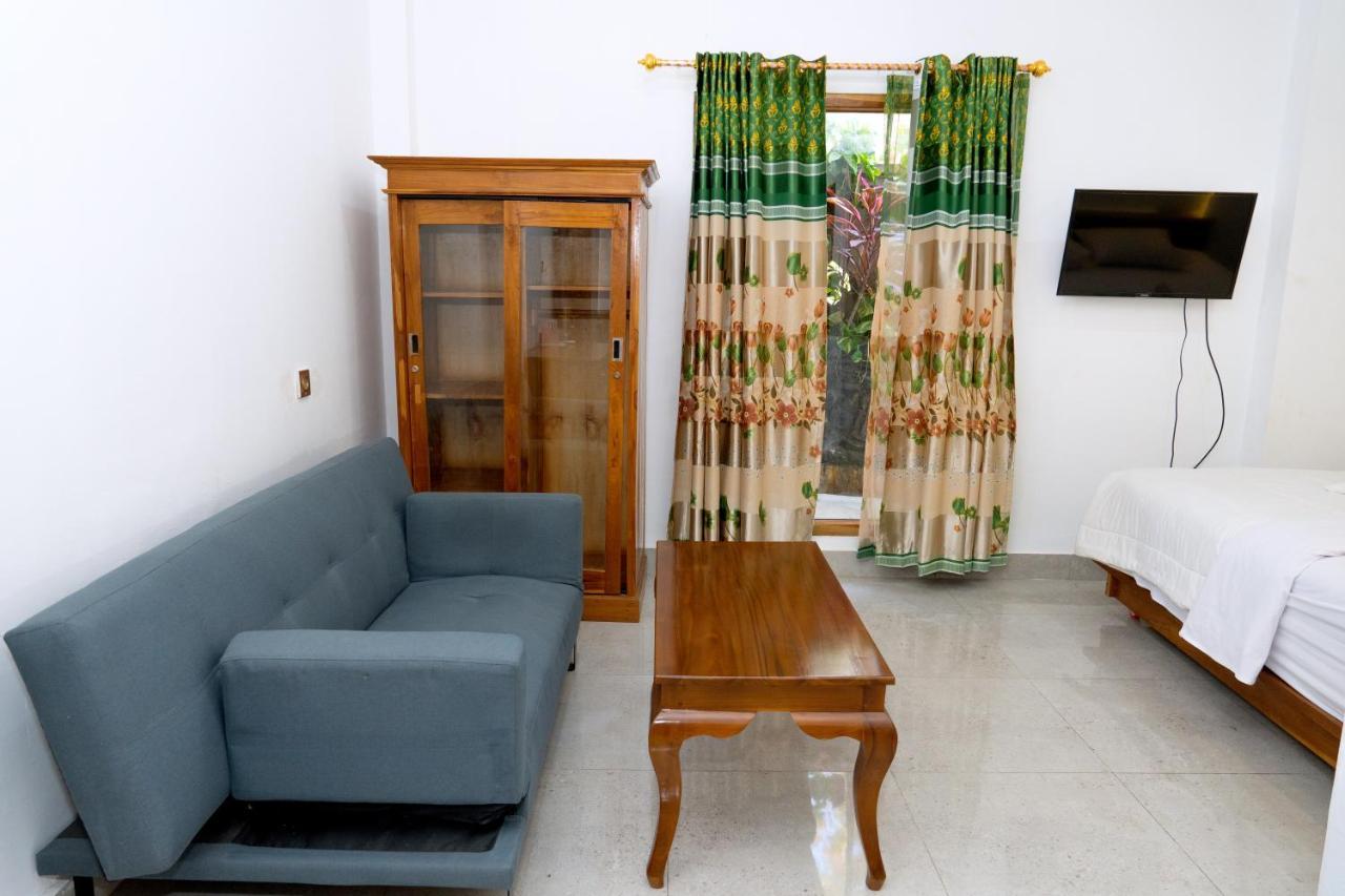 Monte Prundi Hotel Labuan Bajo Ngoại thất bức ảnh